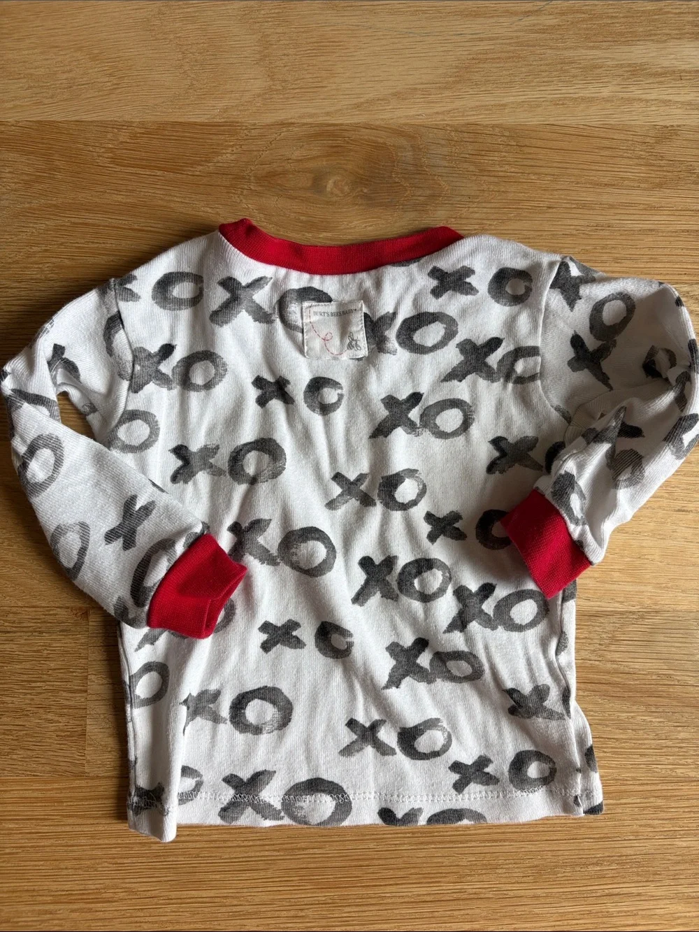 BURTS BEES | White XO Print Two-Piece with Red Trim, Valentines Pajamas
